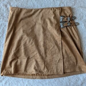 Blue B Faux Suede Buckle Skirt Size M